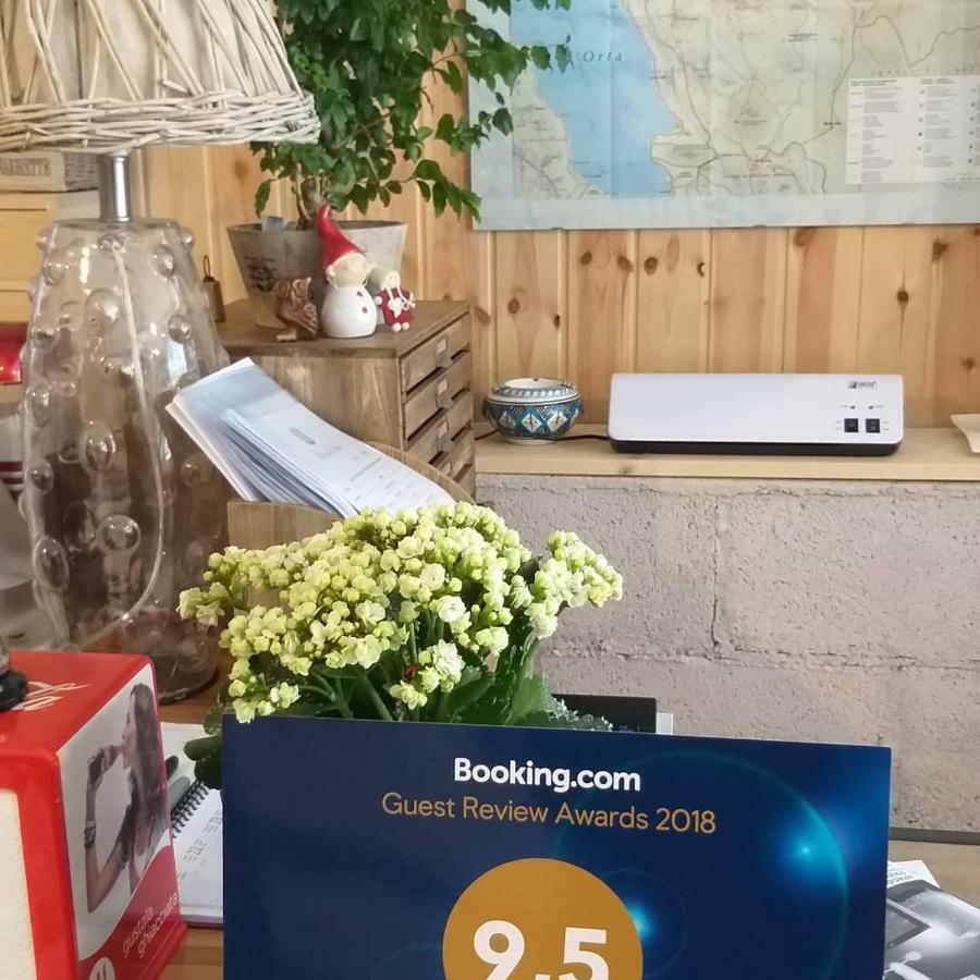 Romagnoli Family Cottage Ameno エクステリア 写真